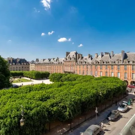 Renovated In The Heart Of The Marais דירה
